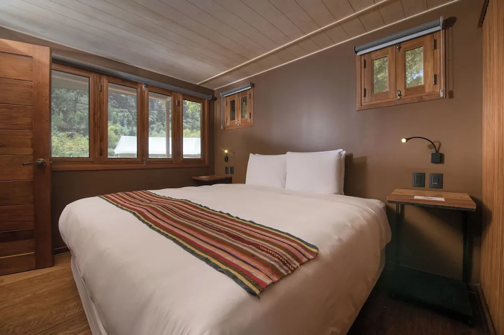 Las Qolqas EcoResort Ollantaytambo