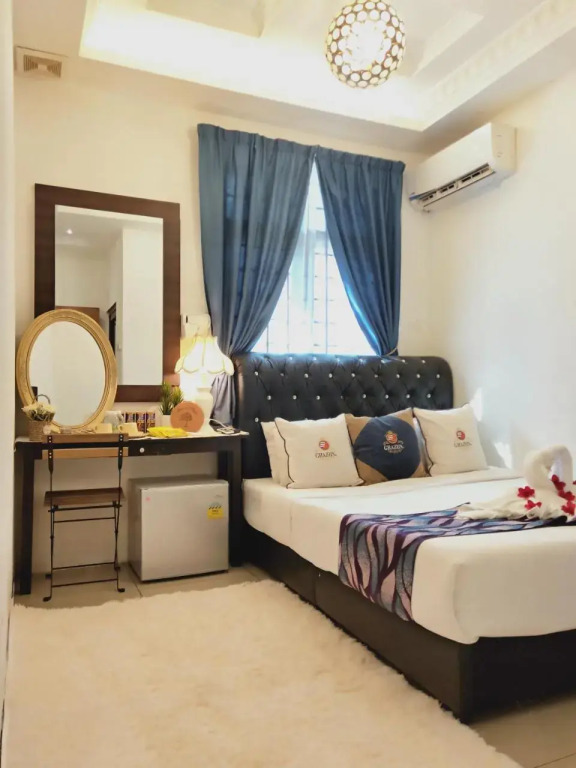 Ghazrins Garuda Hotel