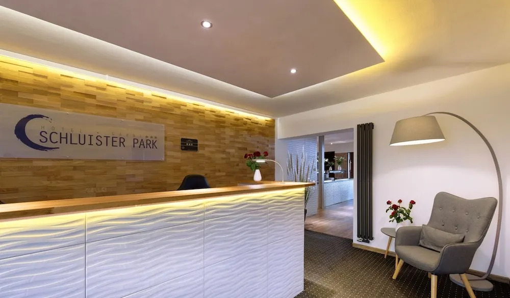 Hotel Schluister Park