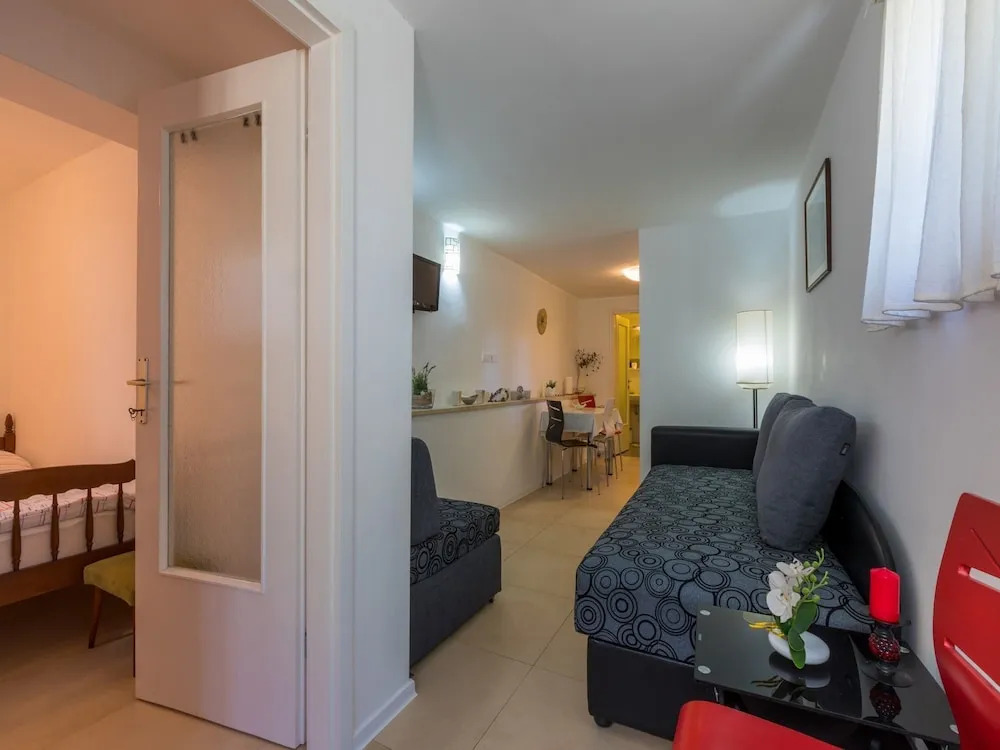 Apartments Hinic