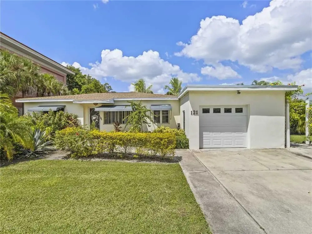 Egret Beach House - Two Bedroom Home