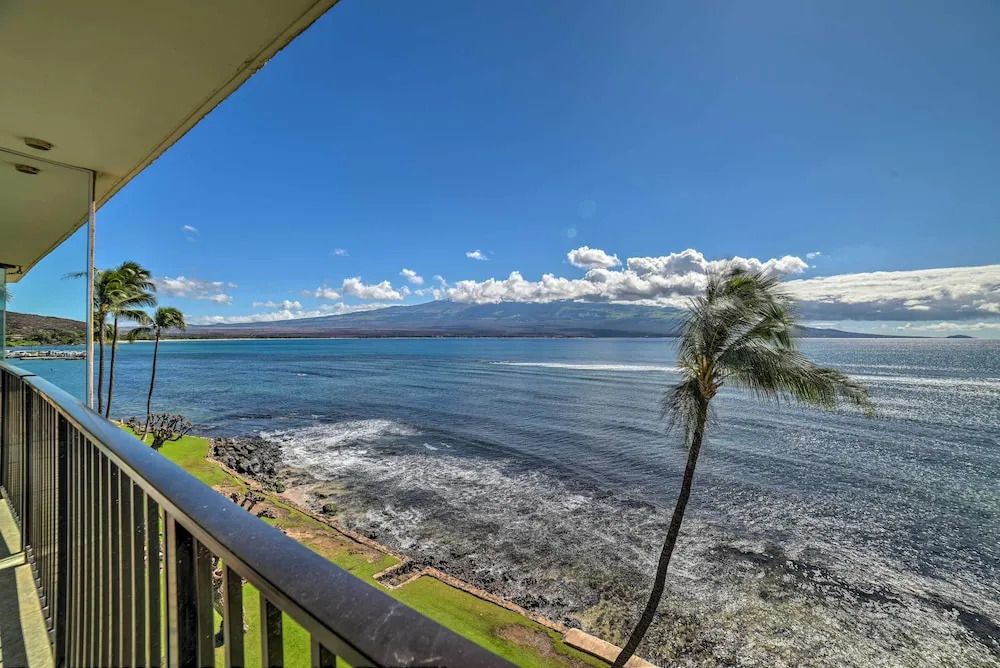Luxurious Maui Getaway w/ Panoramic Ocean Views!