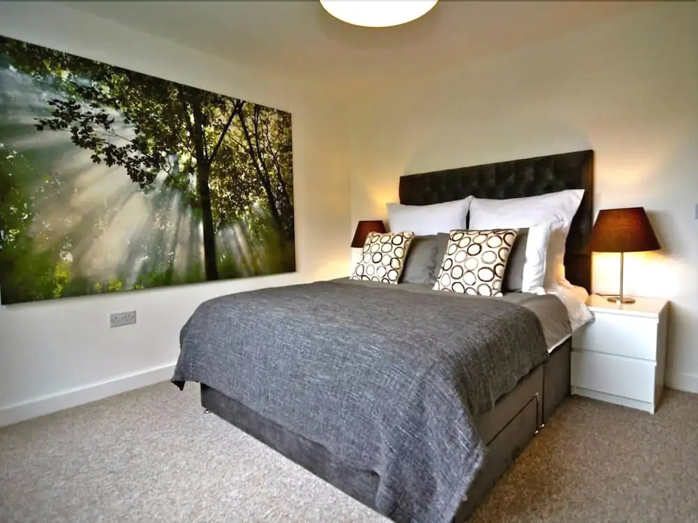 Cottage Road Flat