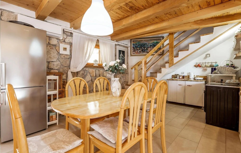 3 Bedroom Nice Home In Lukovo Sugarje