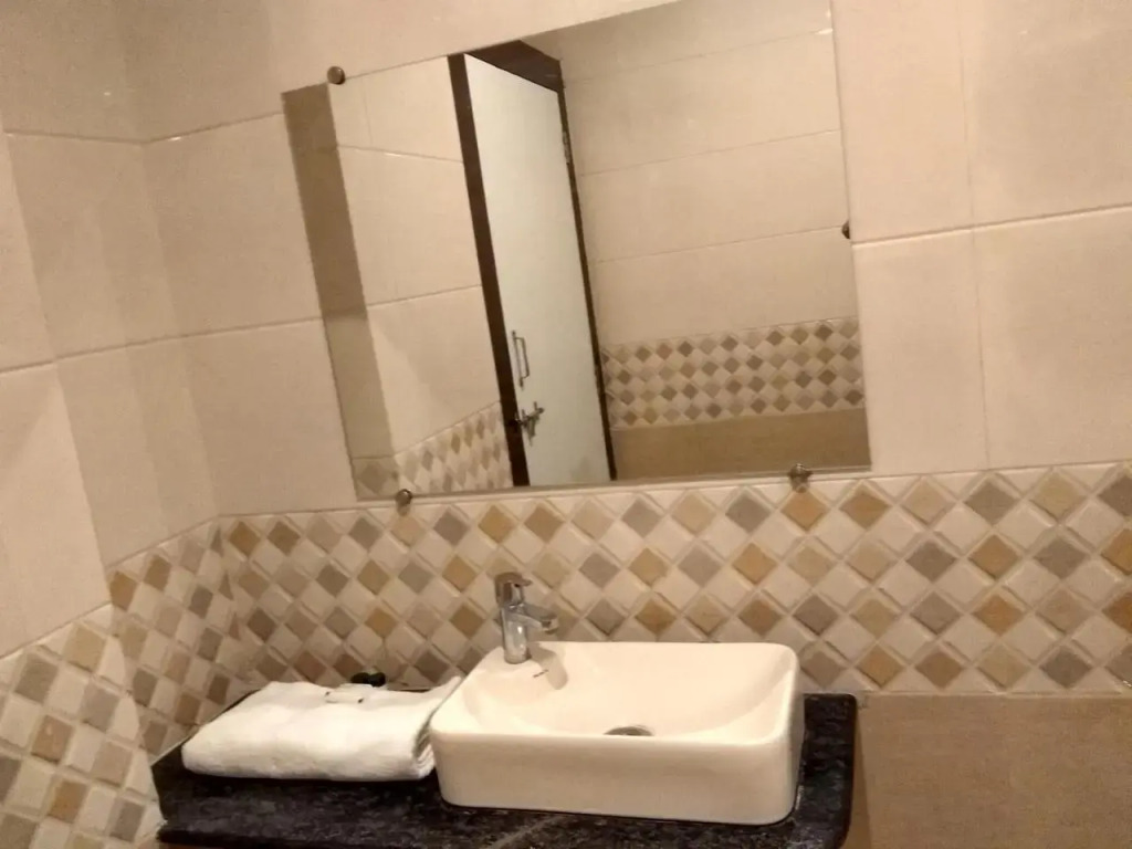 STARiHOTELS Railway Station Hinganghat