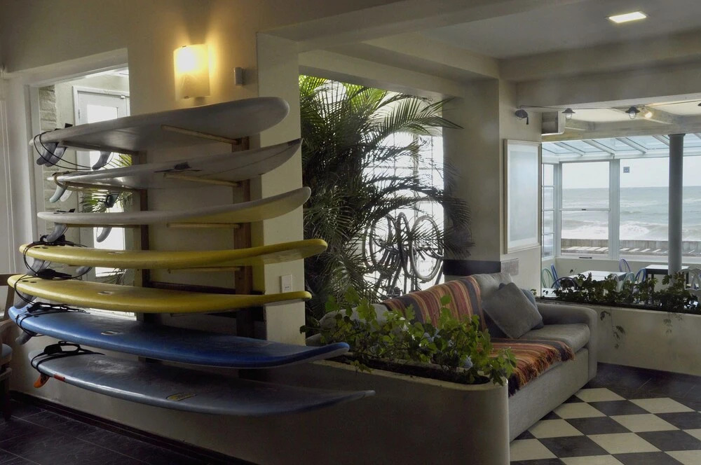 Alevines Playa el Emir Hostel & Suites
