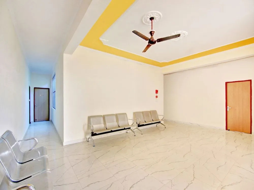OYO Home 37509 Elegant Stay Jhajra Dehradun