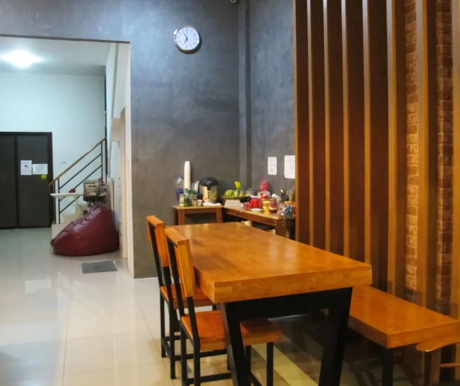HOMEY-Sleepy Don Mueang Airport Hostel