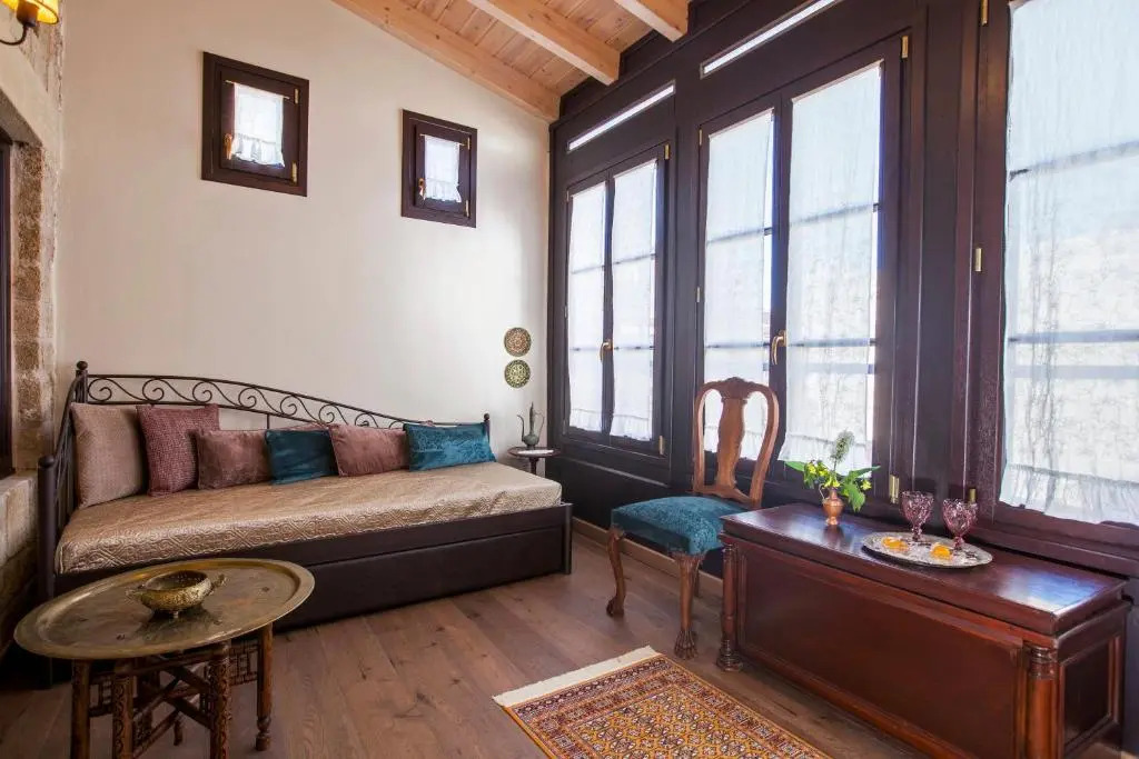 Porolithos Boutique Hotel