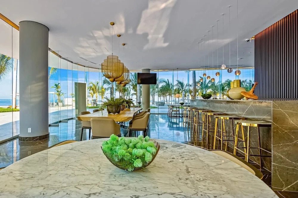 Oceanfront Luxury With Amazing View, 4 Pools, Private Beach, On-site Spa, Dining