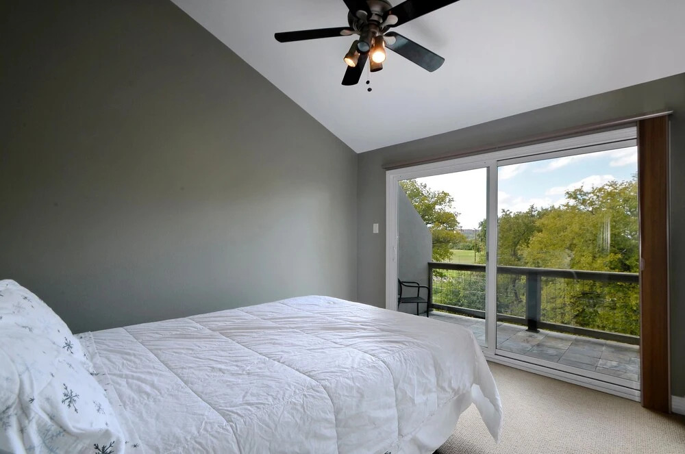 3BR 2 5BA Steps from Zilker by RedAwning