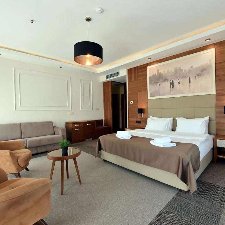 Hotel Lazaro