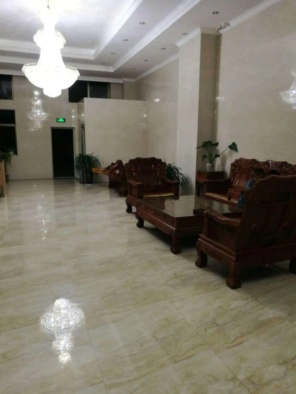 Yuxi Jiangnan Hotel (High-speed Railway Station)