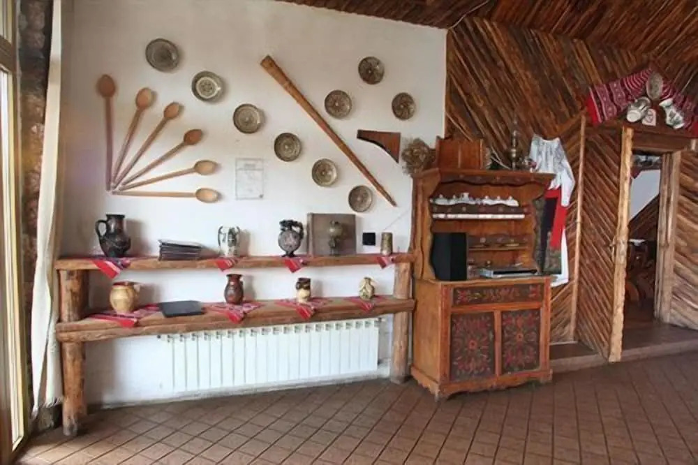 Cabana Veche Trei Brazi