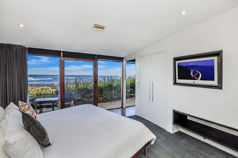 Hearns Beachside Villa 3