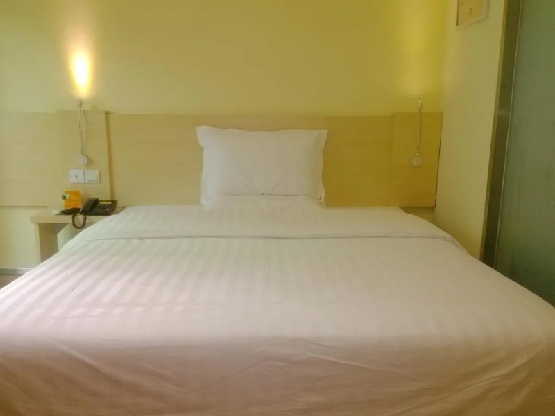 7 Days Inn Taiyuan Chang Feng Street Wal Mart Branch