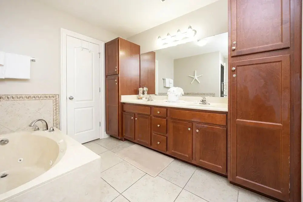 The Oasis 1602 Formerly Phoenix West Ii 1602 3 Bedroom Condo