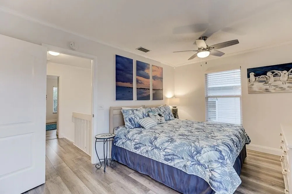 North Beachge No 37 - 3 Br Cabin