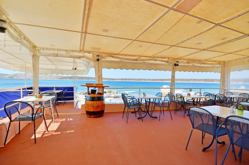 Apartments Marinko