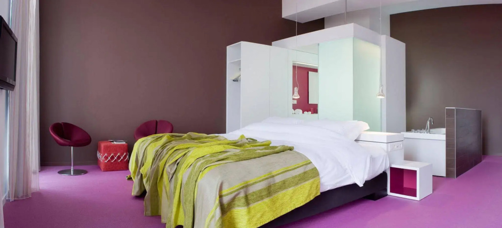 Eburon Hotel