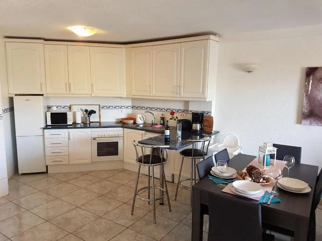 San Marino with heated pool, only 450 meters to the beach, wifi
