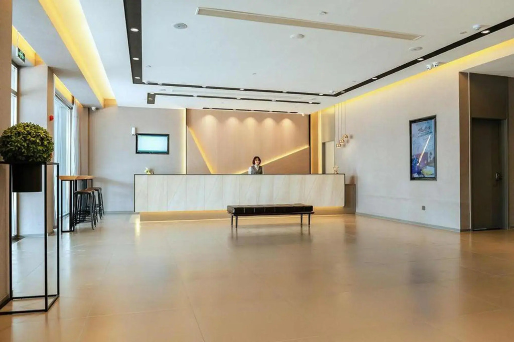 Home Inn UP Huayi Select Hotel (Dongying Yinzuo Mall Shengli Oilfield Central Hospital Branch)