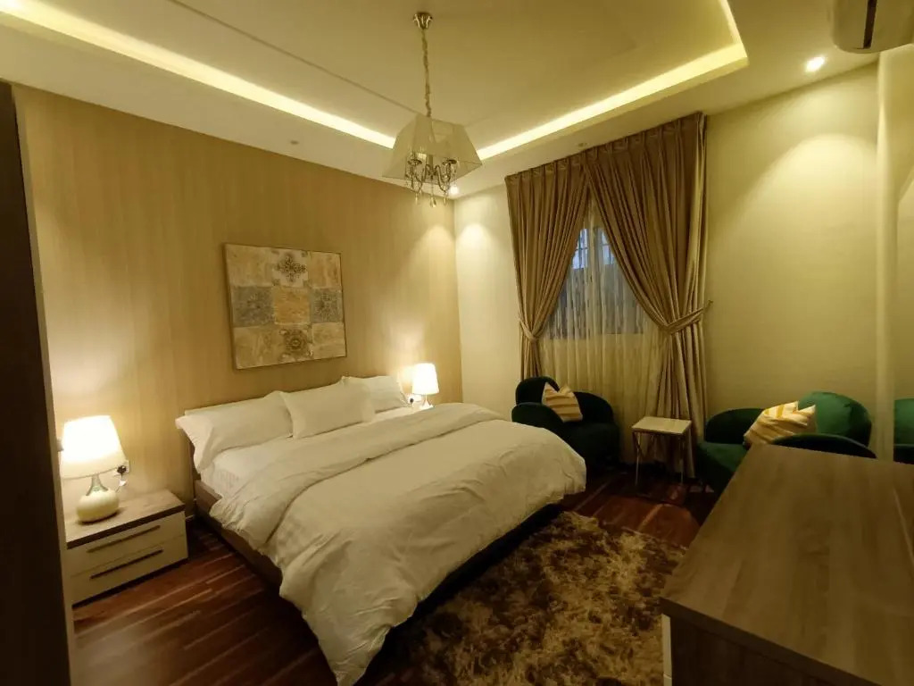 F residence, Beauty & Luxury