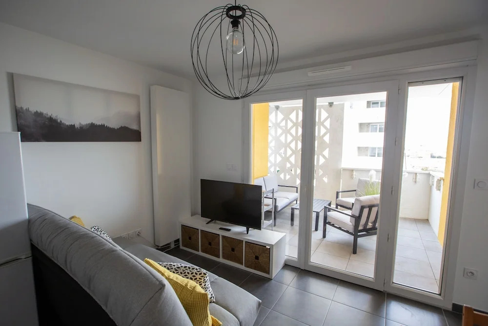 T2 terrasse parking conciergerie