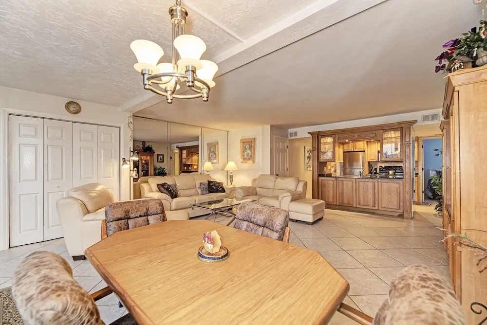 Midnight Cove Ii 810f - Roomy Bayside By Lagoon 2 Bedroom Condo
