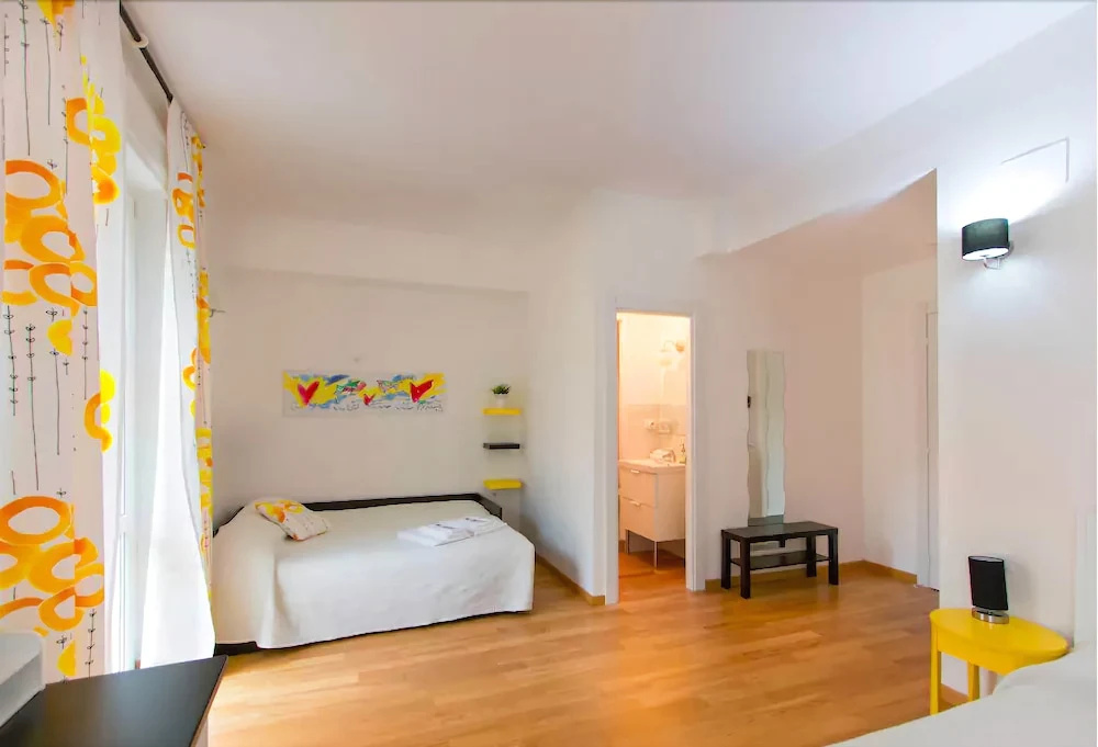 Sapri & Colombo Rooms and Apartments