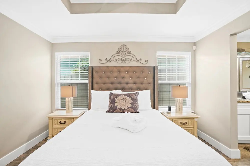 Pet Friendly Beach House - Paradise on Palm by Panhandle Getaways