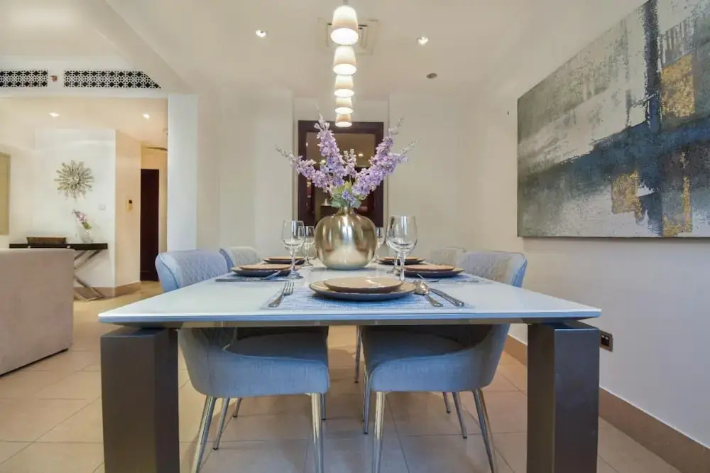 Dashing 2B Apt in Old Downtown