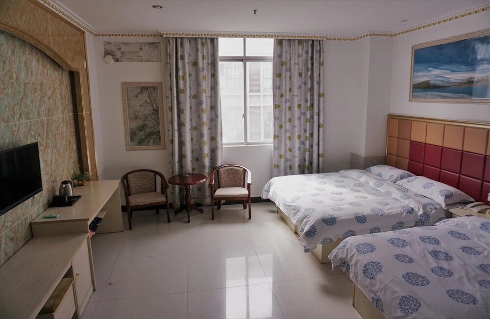909 Business Hotel