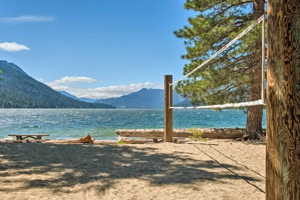 Koul's Retreat' Condo 2 Mi to Lake Wenatchee