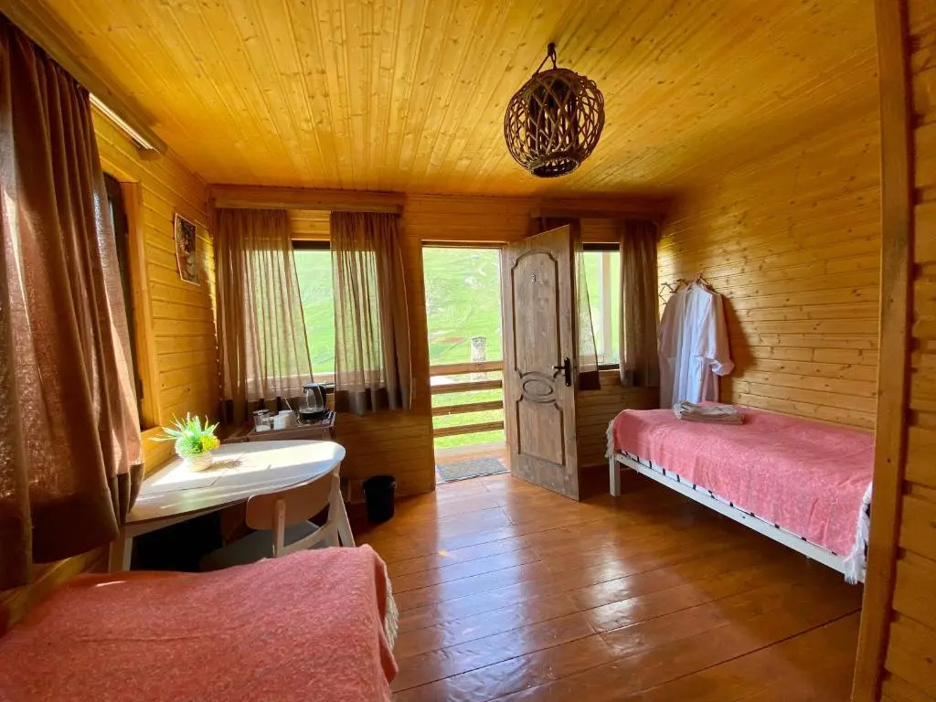 Ushguli Cabins l Cafe