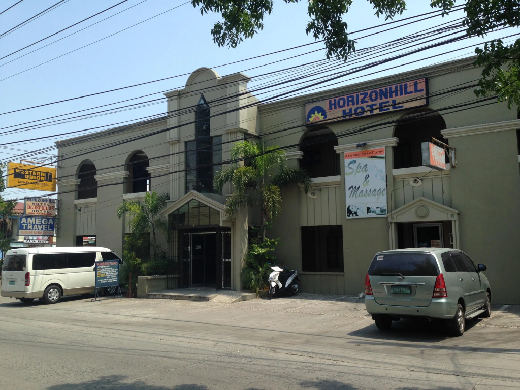 Horizon Frontier Hotel
