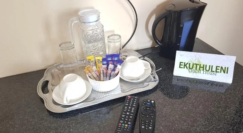 Ekuthuleni Guest House - Soweto