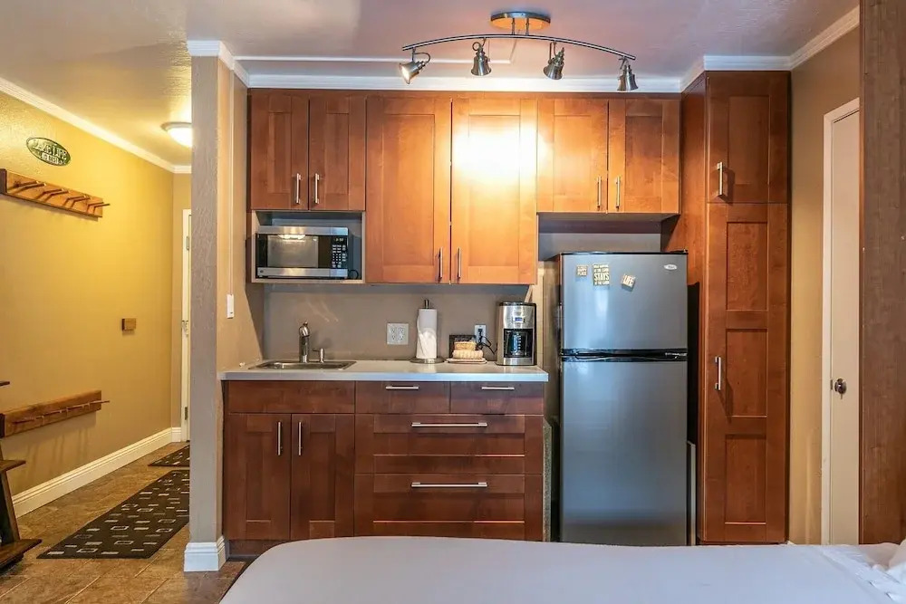 Cozy Studio #226 at Donner Lake Village