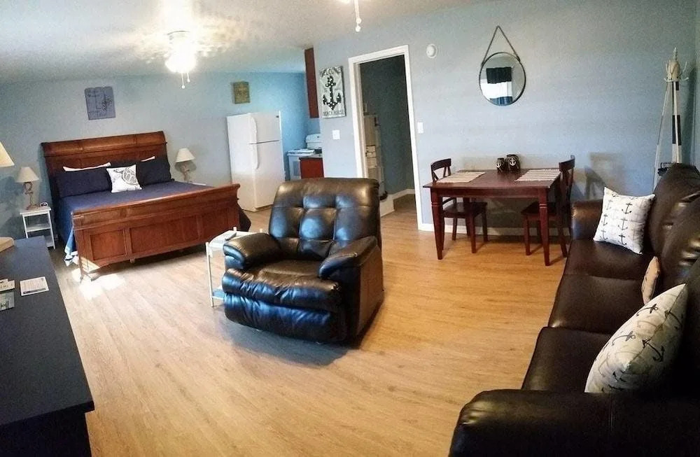 King's Bay Lodge
