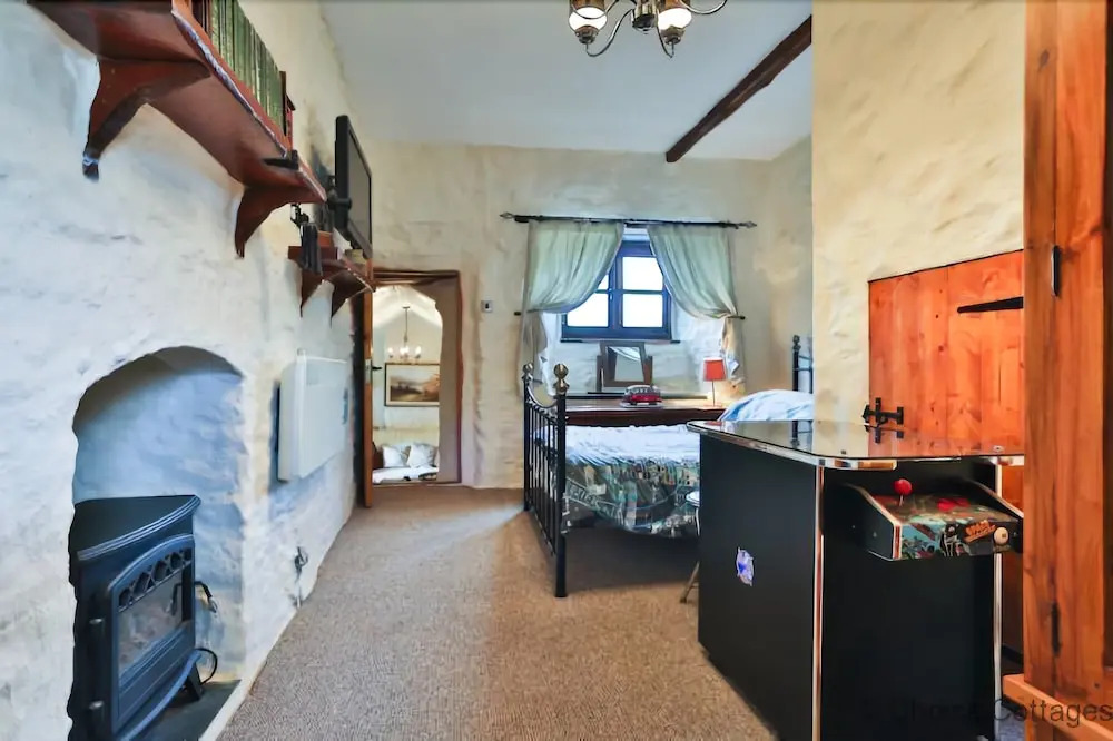 SAUNTON GRANGE 7 Bedrooms