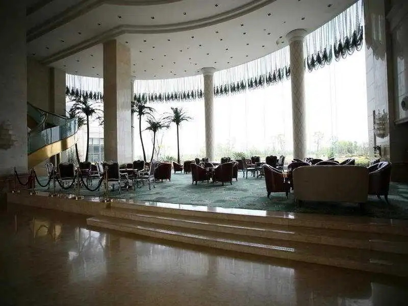 Crowne Plaza Lake Malaren