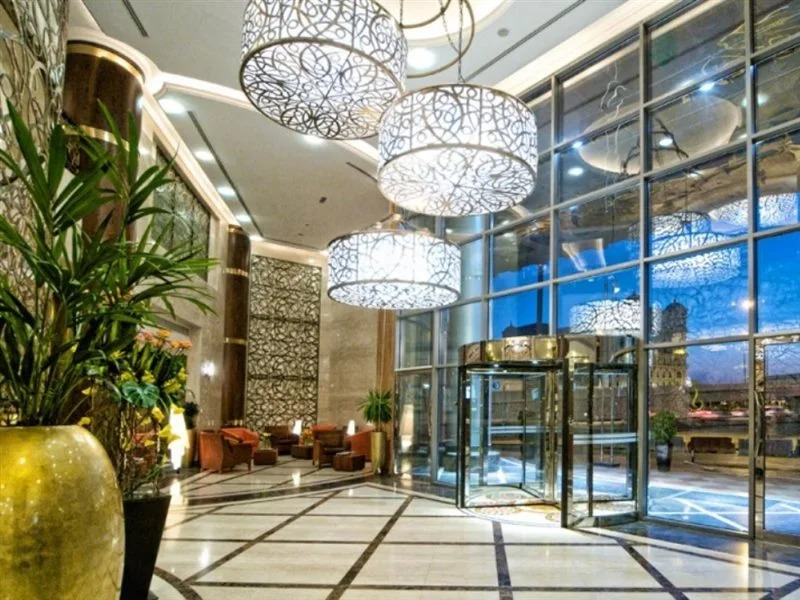 Отель DoubleTree by Hilton Dubai Port Saeed