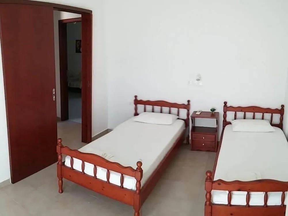 Dora Apartments