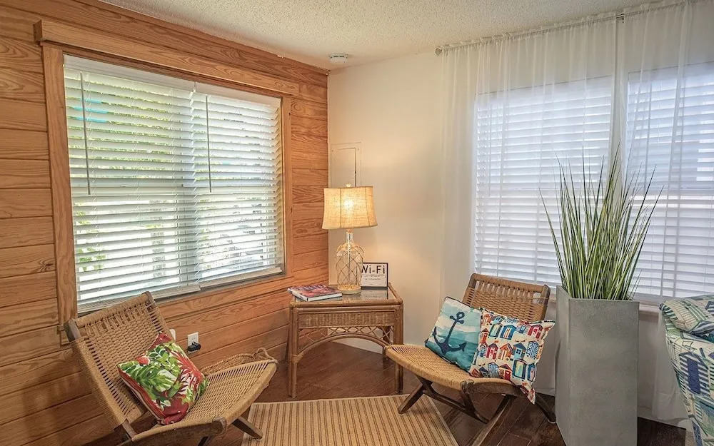 Rock the Boat - 2 Br Home