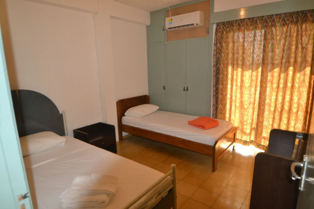 Napa Blue Apartment, XXL Pool,in Hearth of Ayia Napa