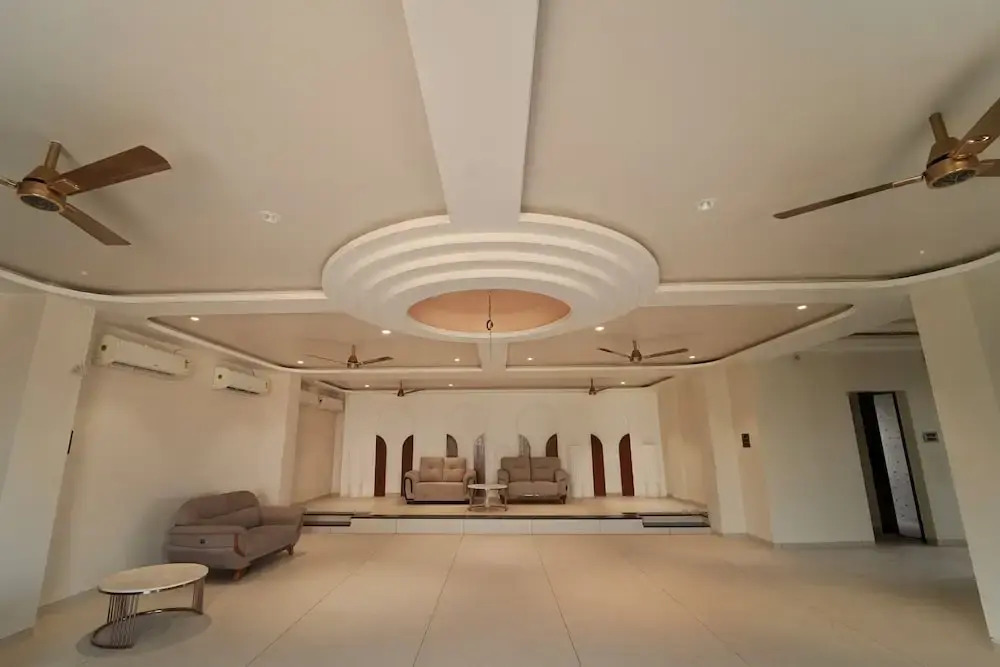 Pandharipuram Palace