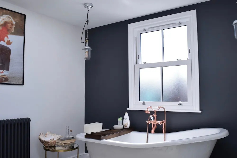 2 Bedroom House in Shepherd's Bush
