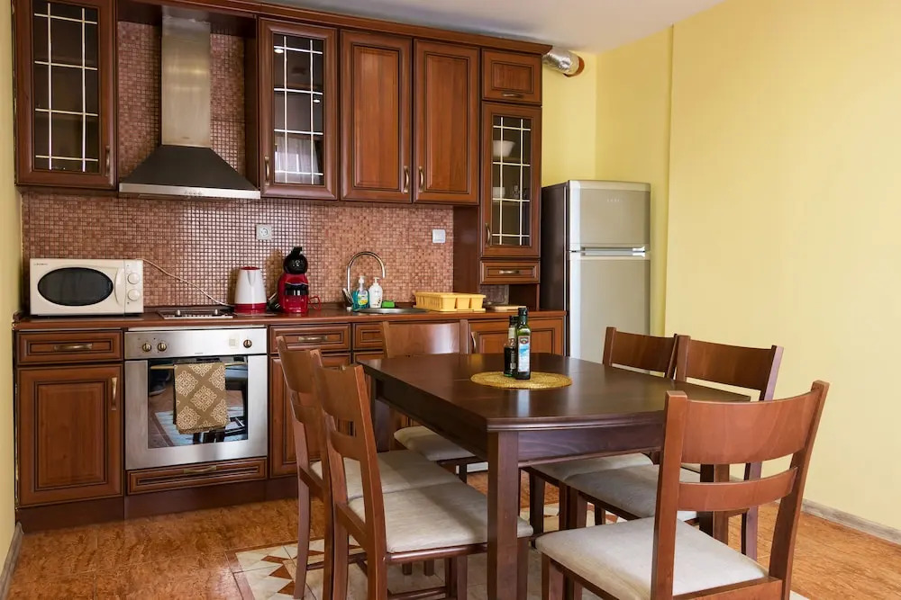FM Luxury 1-BDR Apartment - Vesela's
