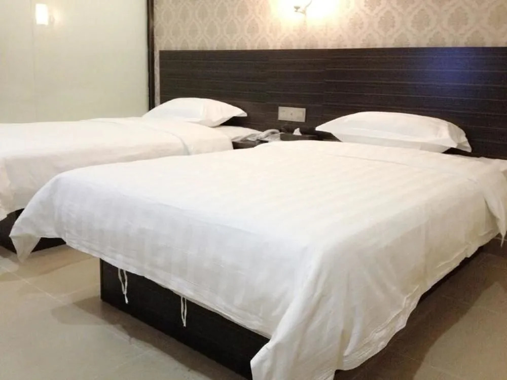 Hitt Express Hotel