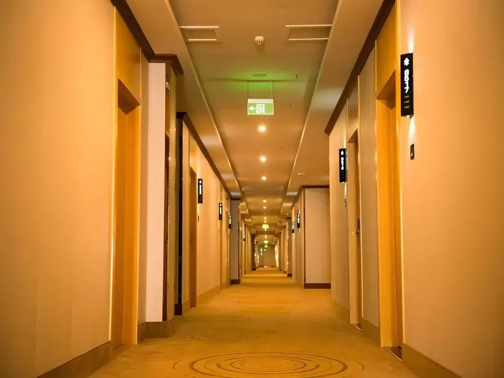 GreenTree Inn Qinhuangdao Lulong County North Gate Road Express Hotel